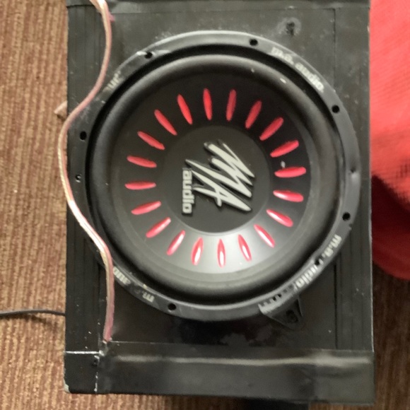 Car Stereo - Picture 2 of 5